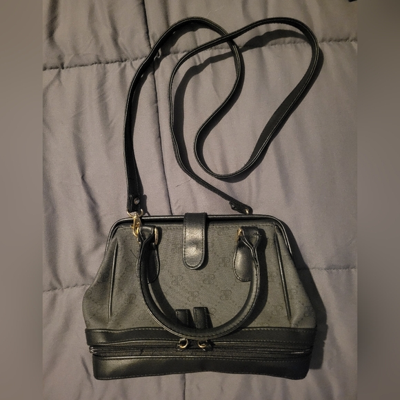 Grey and Black crossbody bag - Picture 1 of 5